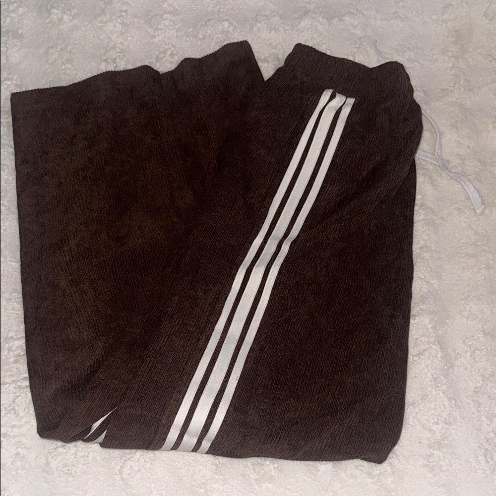 SHEIN Men's Dark Brown Joggers with White Stripes
